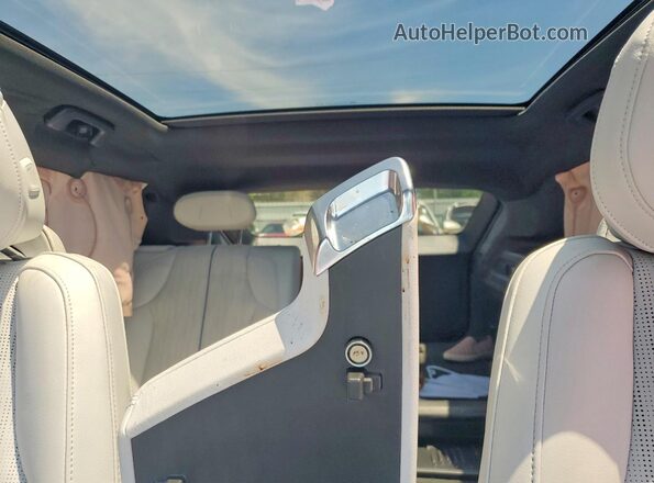 1GYKPPRL9RZ108159 2024 CADILLAC OTHER Red Հետևի նստատեղերի տեսք