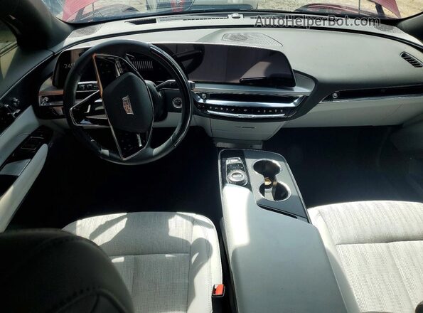 1GYKPRRK8SZ301346 2025 CADILLAC OTHER Red Dashboard view