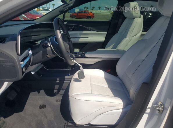 1GYKPWRL3RZ141944 2024 CADILLAC OTHER White Front interior view
