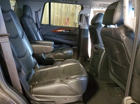 1GYS3CKJ3JR286635 2018 CADILLAC ESCALADE Gray Vista interior trasera