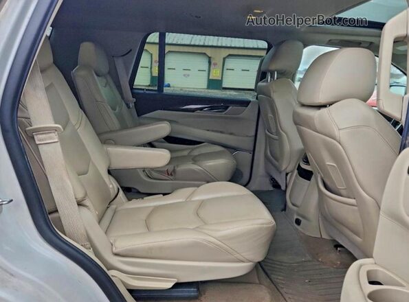 1GYS4BKJ1JR103885 2018 CADILLAC ESCALADE White Rear interior view