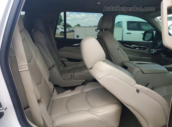 1GYS4BKJ8LR217949 2020 CADILLAC ESCALADE White Widok wnętrza z tyłu
