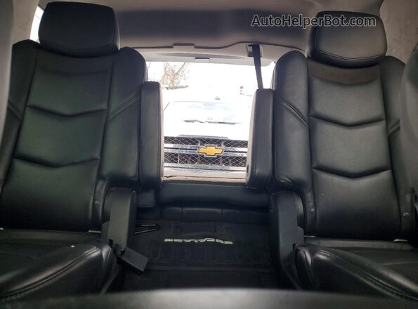 1GYS4CKJ6LR246355 2020 CADILLAC ESCALADE Black Widok tylnych siedzeń