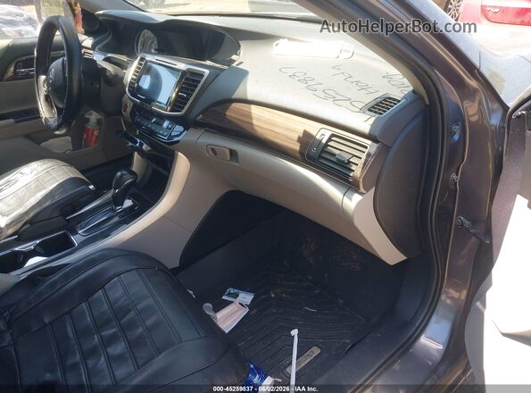 1HGCR2F03HA144087 2017 HONDA ACCORD Gray Vista interior delantera
