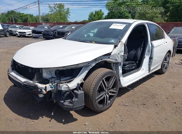 1HGCR2F12HA300256 2017 HONDA ACCORD White Вид спереду