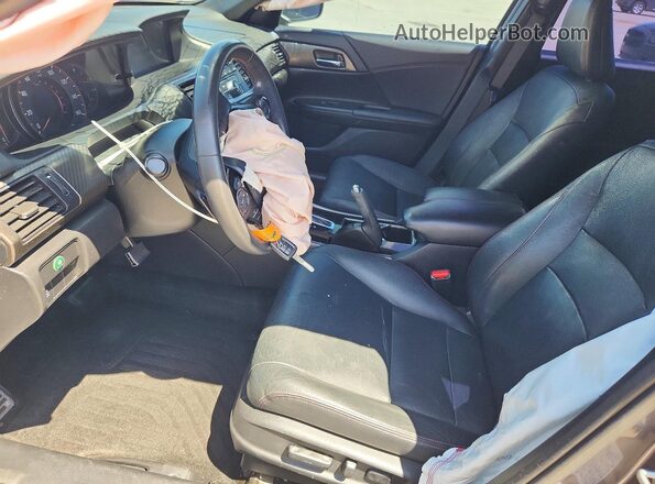 1HGCR2F14HA302168 2017 HONDA ACCORD Gray Вид салону спереду