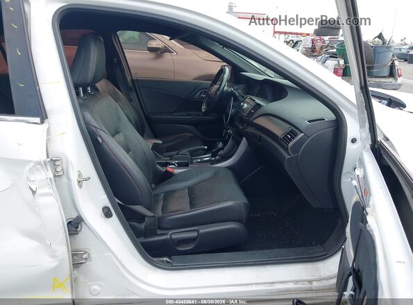 1HGCR2F17HA213906 2017 HONDA ACCORD White Vista interior delantera