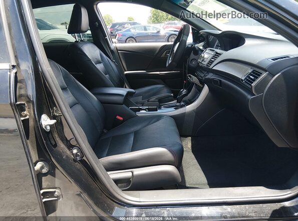 1HGCR2F17HA257548 2017 HONDA ACCORD Black წინა სალონის ხედი
