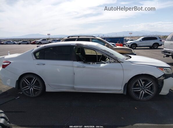 1HGCR2F18HA007526 2017 HONDA ACCORD White Widok wnętrza 360 stopni