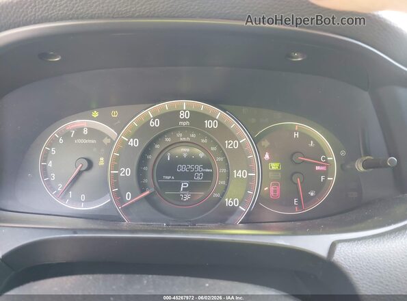 1HGCR2F18HA049016 2017 HONDA ACCORD Red Widok tylnych siedzeń