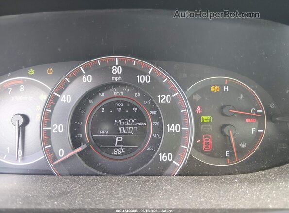 1HGCR2F18HA061361 2017 HONDA ACCORD Белый Вид задних сидений