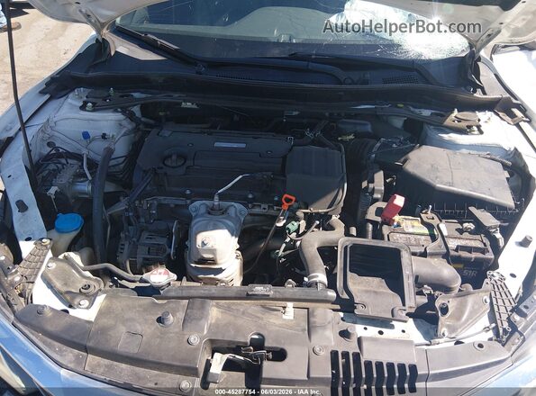 1HGCR2F1XHA011898 2017 HONDA ACCORD Белый Вид сзади
