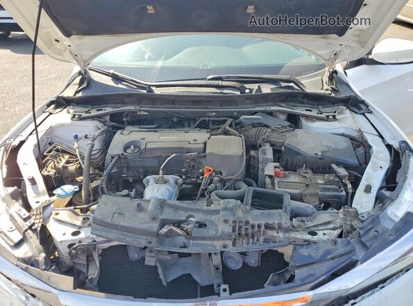 1HGCR2F1XHA098167 2017 HONDA ACCORD White უკანა სალონის ხედი