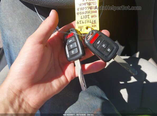 1HGCR2F32HA061924 2017 HONDA ACCORD Black Вид панелі приладів