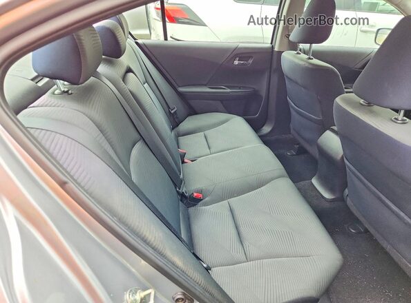 1HGCR2F32HA148853 2017 HONDA ACCORD Silver Vista de los asientos traseros