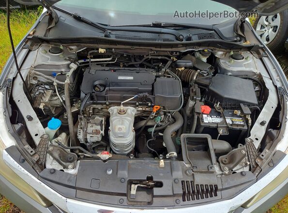 1HGCR2F32HA148853 2017 HONDA ACCORD Silver Vista interior trasera