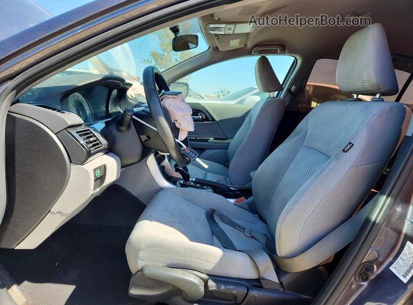1HGCR2F34HA256360 2017 HONDA ACCORD Silver Widok wnętrza z przodu
