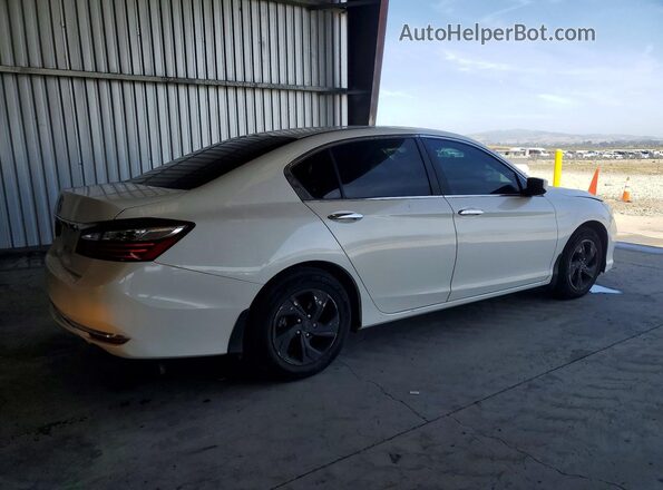 1HGCR2F35HA093279 2017 HONDA ACCORD Белый Задняя правая четверть