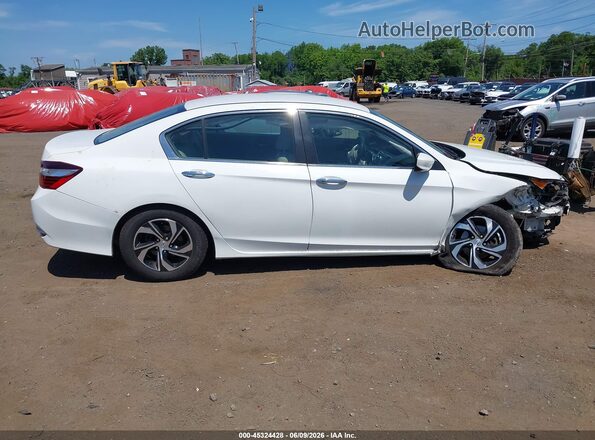 1HGCR2F35HA214375 2017 HONDA ACCORD White Սալոնի հետևի տեսք