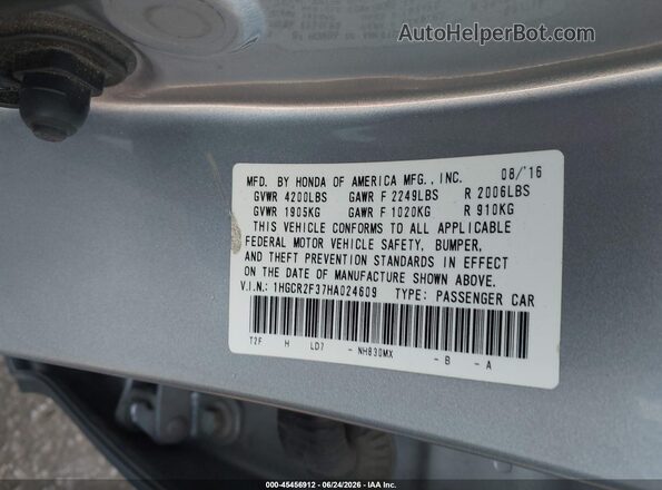 1HGCR2F37HA024609 2017 HONDA ACCORD Silver Widok komory silnika