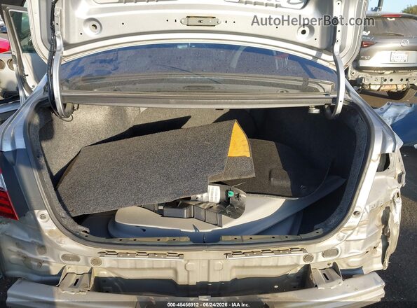 1HGCR2F37HA024609 2017 HONDA ACCORD Silver 