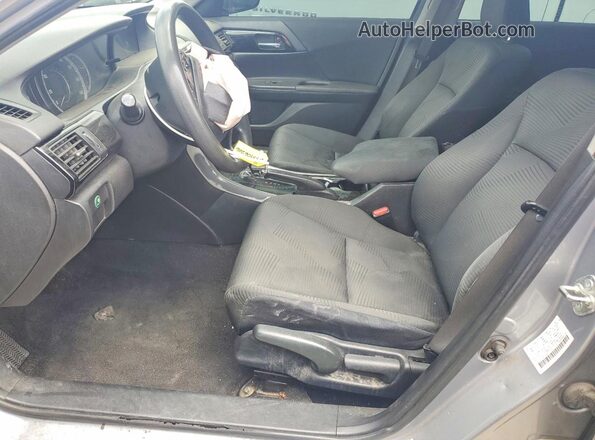 1HGCR2F38HA253056 2017 HONDA ACCORD Silver Սալոնի դիմացի տեսք
