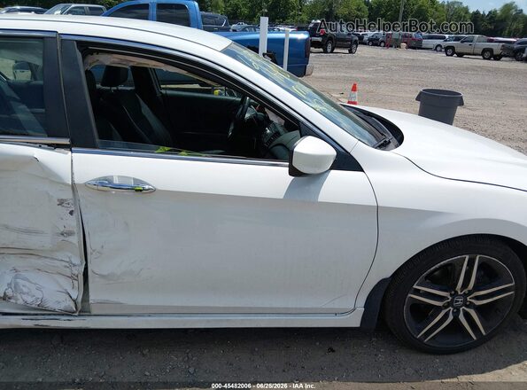 1HGCR2F51HA014840 2017 HONDA ACCORD Белый Вид салона спереди