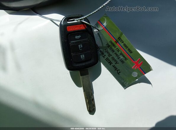 1HGCR2F51HA014840 2017 HONDA ACCORD Белый Вид панели приборов