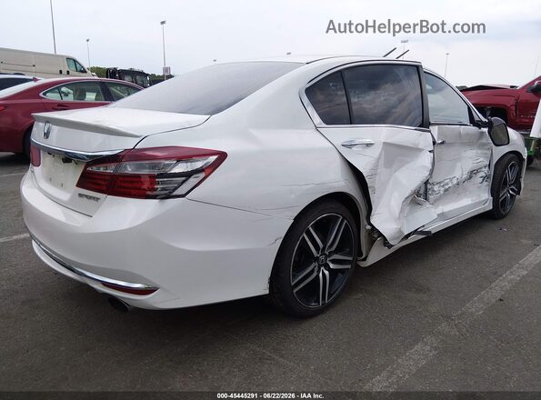 1HGCR2F51HA306004 2017 HONDA ACCORD White Trasero derecho