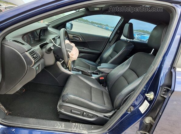 1HGCR2F53HA068995 2017 HONDA ACCORD Blue 