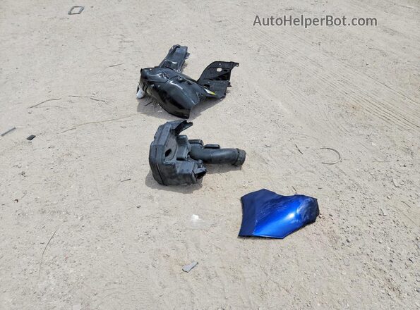1HGCR2F53HA068995 2017 HONDA ACCORD Blue 