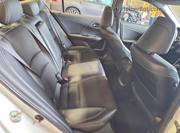 1HGCR2F55HA116352 2017 HONDA ACCORD White უკანა სავარძლების ხედი