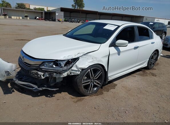 1HGCR2F56HA042262 2017 HONDA ACCORD Белый Передняя левая четверть