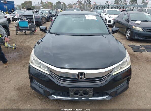 1HGCR2F56HA147092 2017 HONDA ACCORD Black Widok zestawu wskaźników