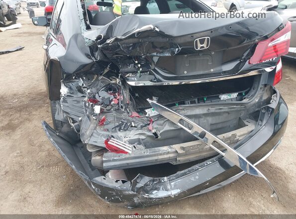 1HGCR2F56HA147092 2017 HONDA ACCORD Black Widok z przodu