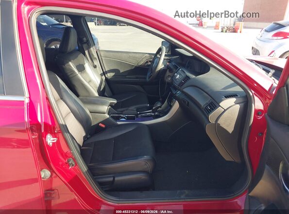 1HGCR2F59HA298685 2017 HONDA ACCORD Красный Вид салона спереди