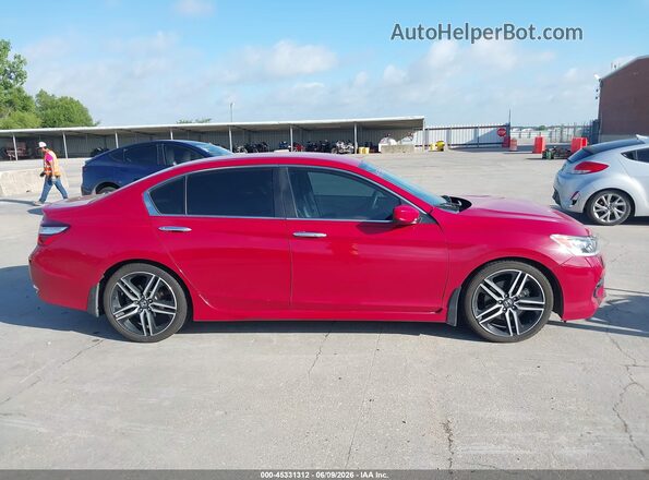 1HGCR2F59HA298685 2017 HONDA ACCORD Красный Вид задней части салона