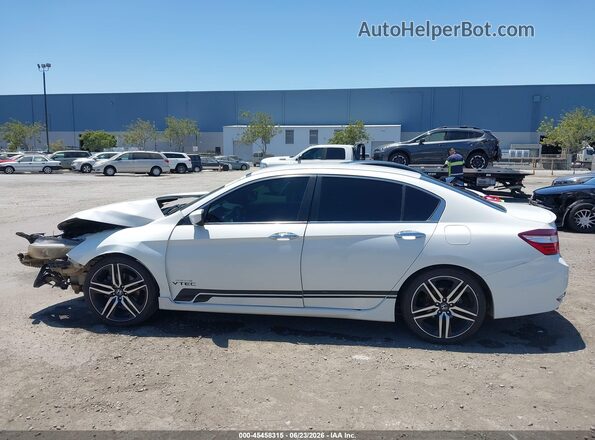 1HGCR2F5XGA151645 2016 HONDA ACCORD White 