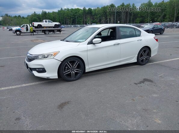 1HGCR2F5XHA049537 2017 HONDA ACCORD White Передня ліва чверть