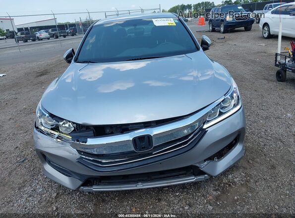 1HGCR2F5XHA114113 2017 HONDA ACCORD Silver Вид задньої частини салону
