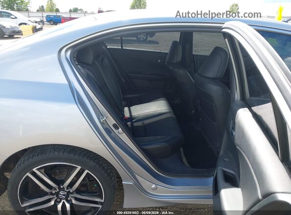 1HGCR2F64HA066939 2017 HONDA ACCORD Silver Vista de la etiqueta del VIN