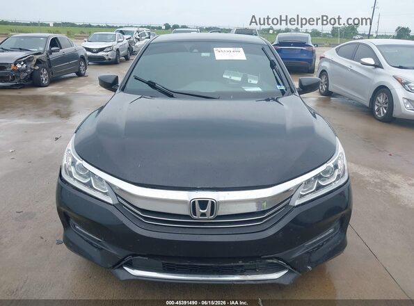 1HGCR2F6XHA117893 2017 HONDA ACCORD Black Вид спереду
