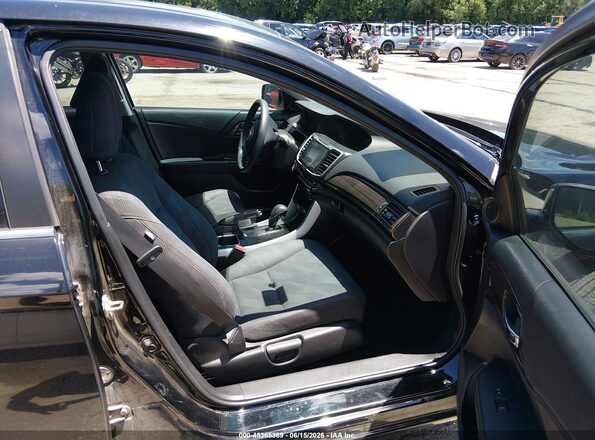 1HGCR2F71GA120530 2016 HONDA ACCORD Черный Вид салона спереди