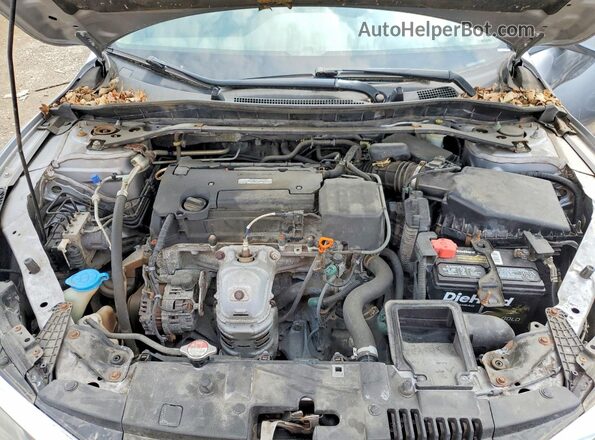 1HGCR2F75GA116156 2016 HONDA ACCORD Silver Vista interior trasera