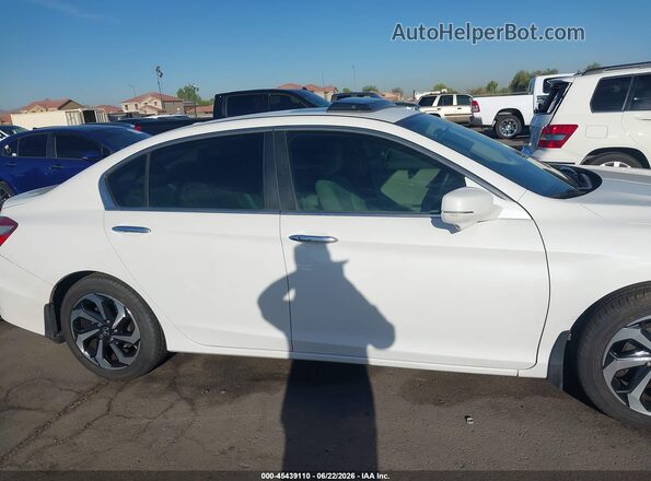 1HGCR2F78GA008694 2016 HONDA ACCORD White Панорамний вид салону 360°