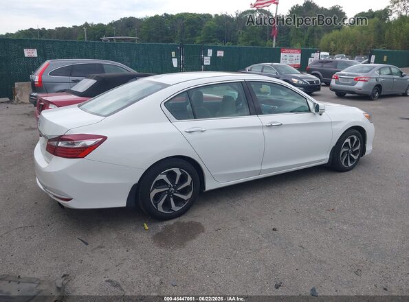 1HGCR2F7XGA172075 2016 HONDA ACCORD White Սալոնի հետևի տեսք