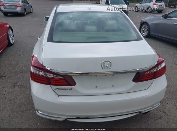 1HGCR2F7XGA172075 2016 HONDA ACCORD White 