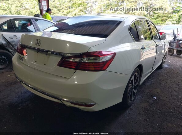 1HGCR2F81HA124121 2017 HONDA ACCORD White Trasero derecho