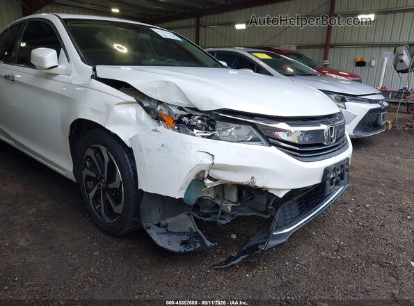 1HGCR2F81HA124121 2017 HONDA ACCORD White Vista frontal