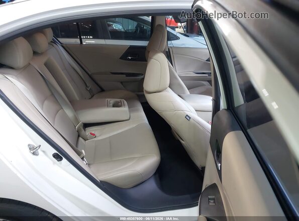 1HGCR2F81HA124121 2017 HONDA ACCORD White Vista de la etiqueta del VIN